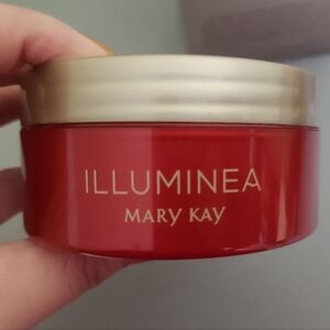 5/$25 Mary Kay Illuminating Cream